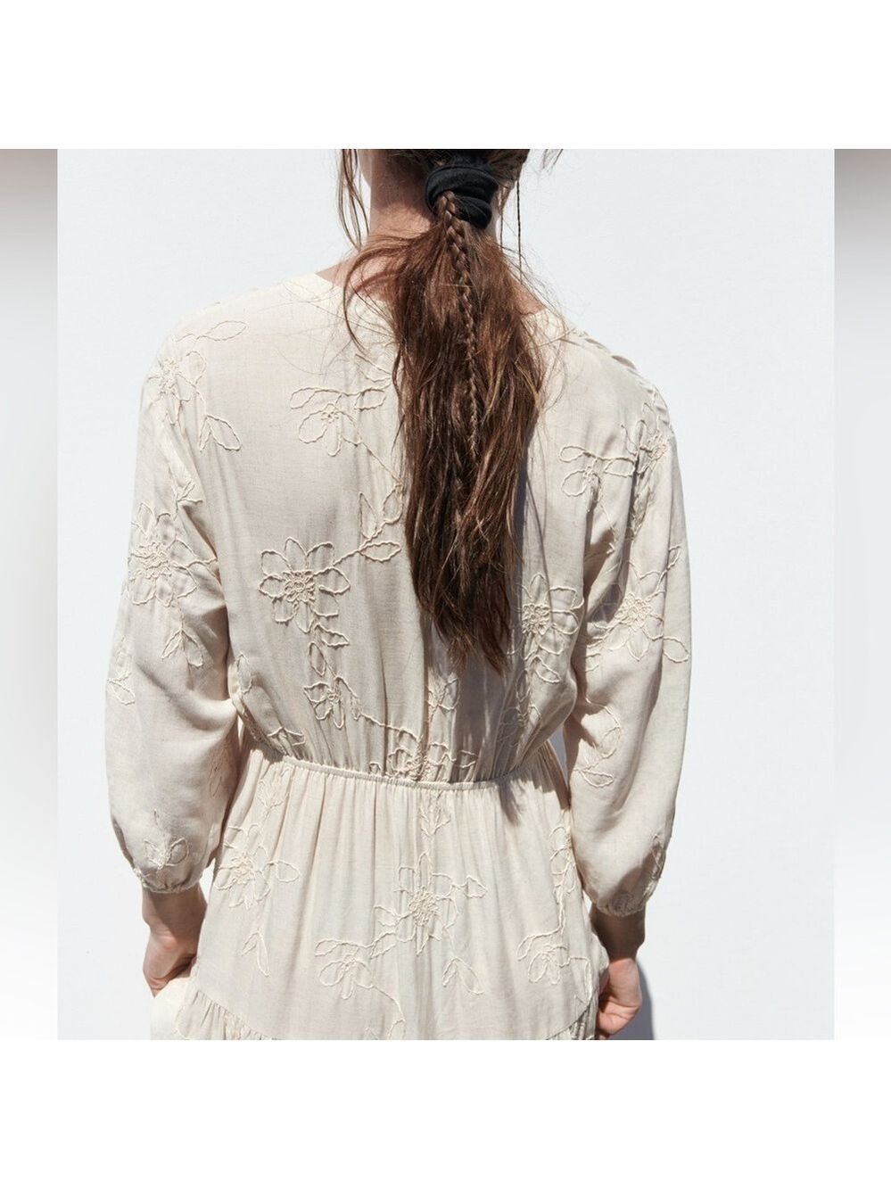 Embroidered LINEN BLEND DRESS - Picture 4 of 8
